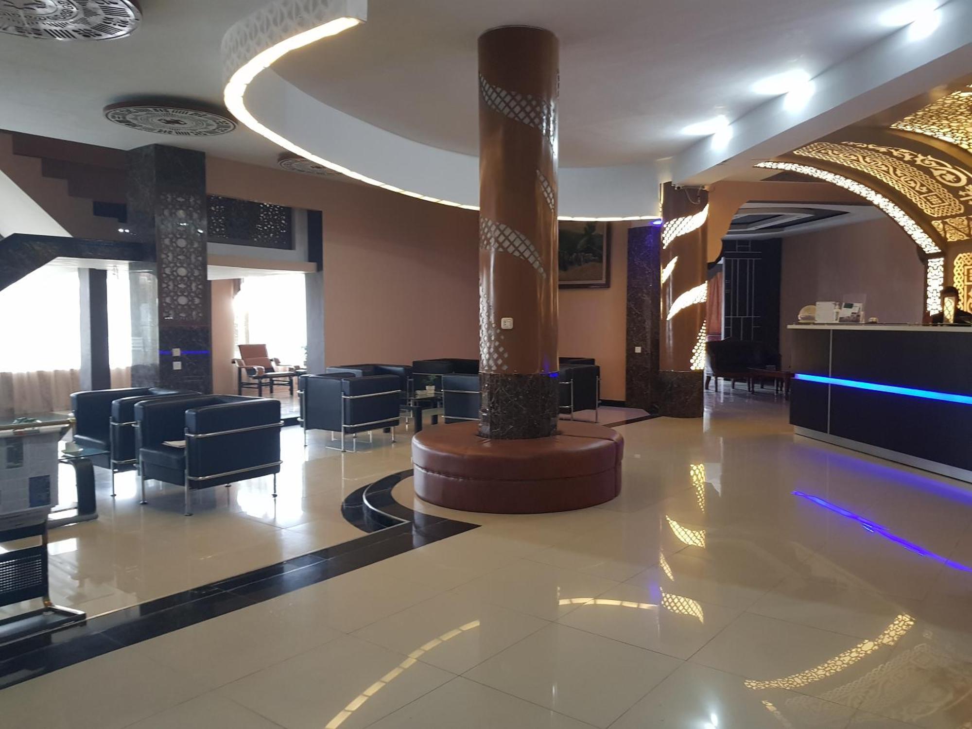 Capital O 93263 Linge Land Hotel Takengon Εξωτερικό φωτογραφία