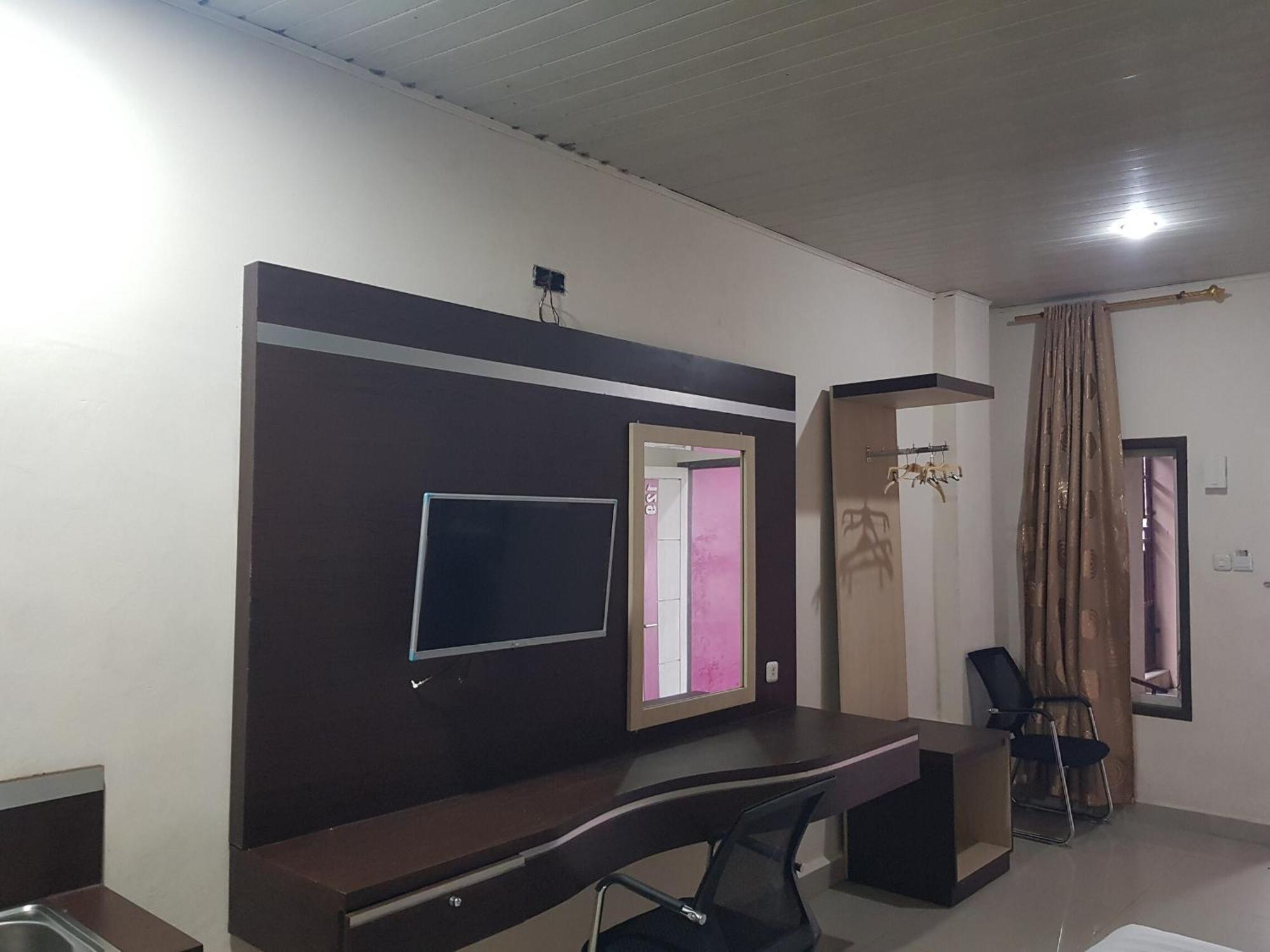 Capital O 93263 Linge Land Hotel Takengon Εξωτερικό φωτογραφία